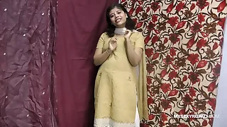 Rupali Indian Girl In Shalwar Suit Stripping Move